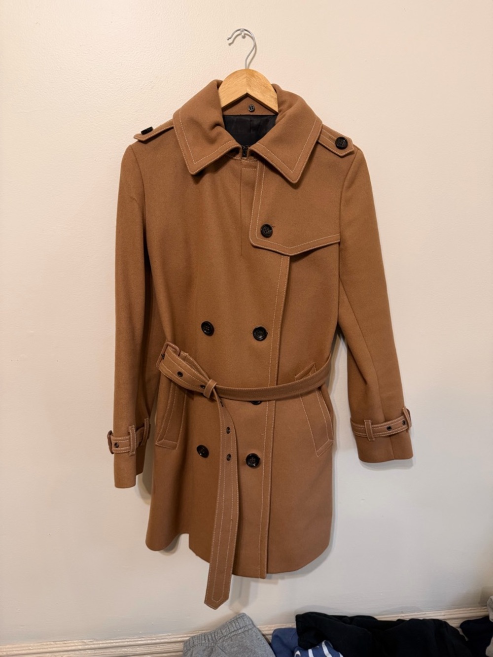 Coach Women’s Camel Double-Breasted Trench Coat - Picture 7 of 8